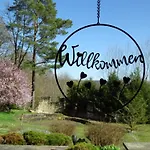 Eifelgruss, In Schoener Waldrandlage Und Tollem Naturgarten 펜션 Oberbettingen