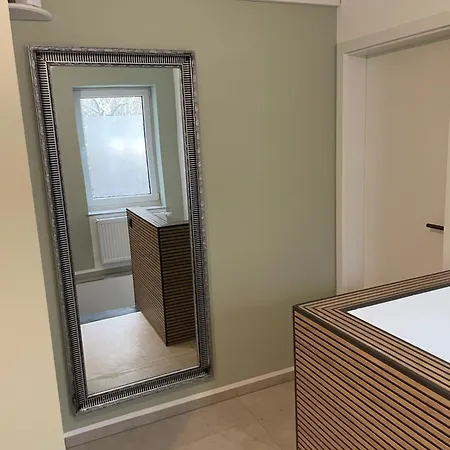 Eifelgruss, In Schoener Waldrandlage Und Tollem Naturgarten * Oberbettingen