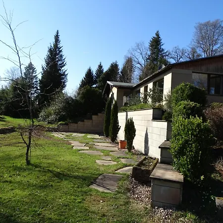 Stylisches Eifelgruss Mit Lage, Direkt Am Wald Und Einzigartigem Naturgarten Holiday home *