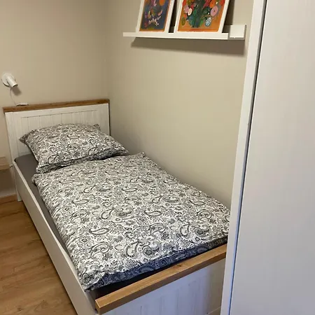 Hébergement de vacances Eifelgruss, In Schoener Waldrandlage Und Tollem Naturgarten