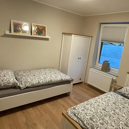 Stylisches Eifelgruss Mit Lage, Direkt Am Wald Und Einzigartigem Naturgarten Ferienhaus *