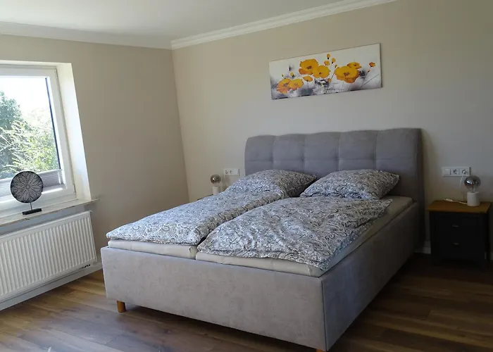 Eifelgruss, In Schoener Waldrandlage Und Tollem Naturgarten Hébergement de vacances Oberbettingen