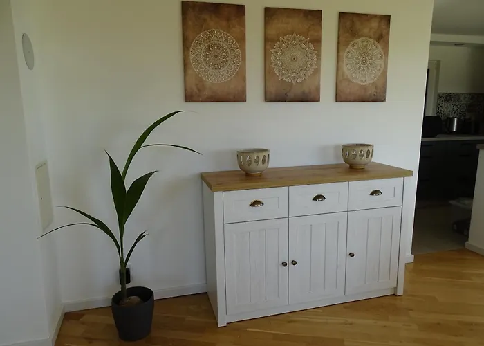 Eifelgruss, In Schoener Waldrandlage Und Tollem Naturgarten *