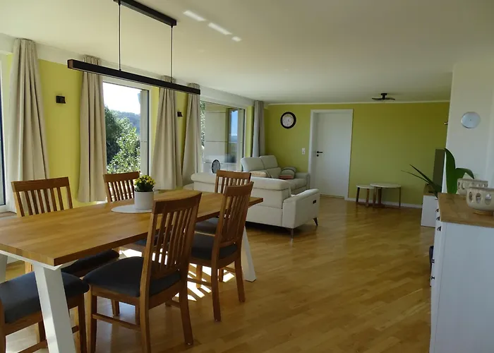 Eifelgruss, In Schoener Waldrandlage Und Tollem Naturgarten Hébergement de vacances Oberbettingen