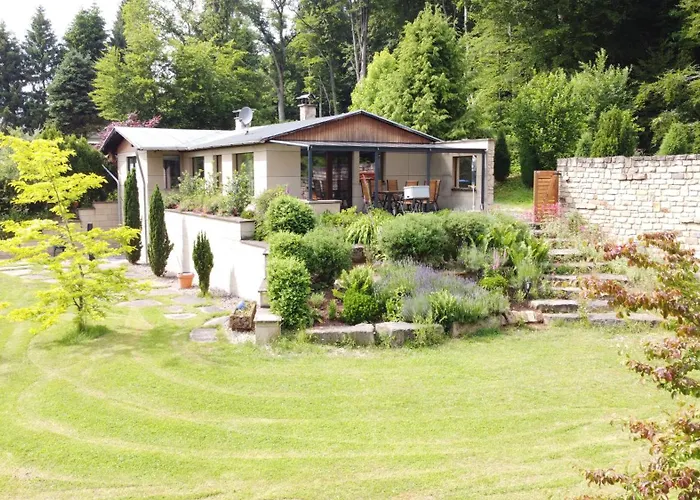 Eifelgruss, In Schoener Waldrandlage Und Tollem Naturgarten * Oberbettingen